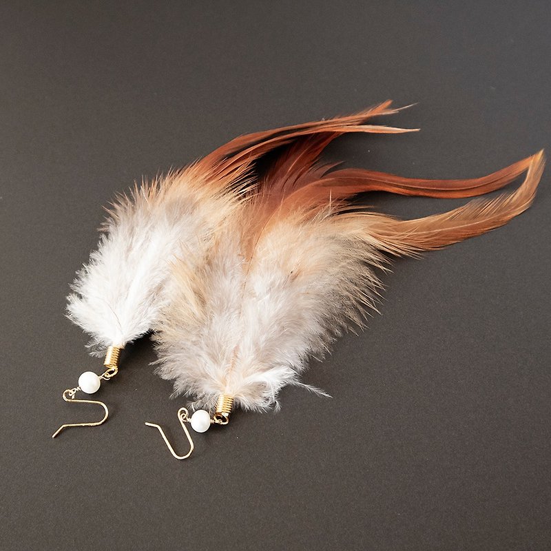 Pearl and feather earrings - Earrings & Clip-ons - Pearl White
