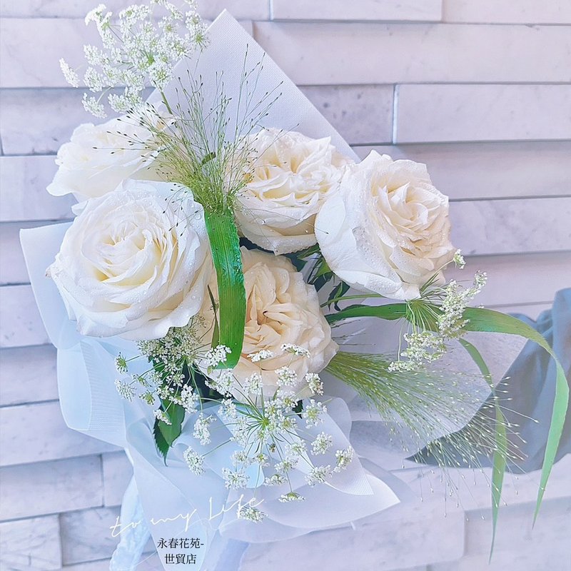 雪色相思白玫瑰鮮花花束 | 情人節 生日 送禮首選 | 台北可自取 - 乾燥花/永生花 - 植物．花 白色