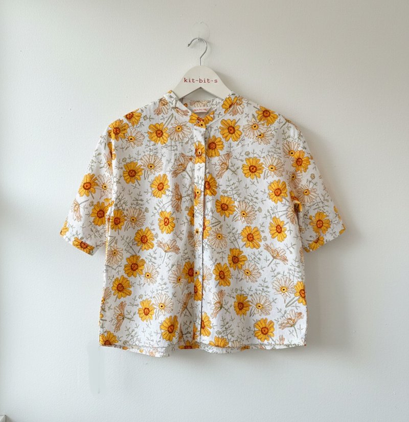 Mandarin Collar Daisy Shirt, Yellow Floral Print - Women's Tops - Cotton & Hemp Yellow