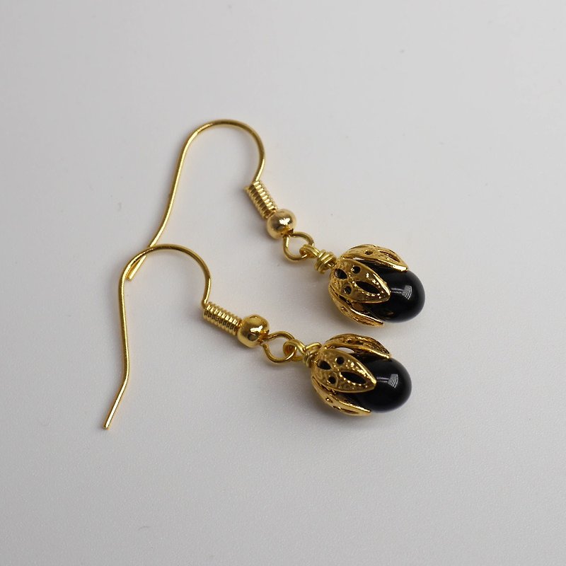 Candy Jewelry Black Berry Glass Earrings (Changeable Clip) - ต่างหู - กระจกลาย สีดำ