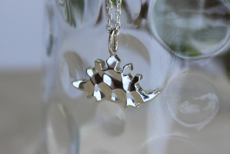 Silver 925 Stegosaurus pendant necklace - สร้อยคอ - เงินแท้ สีเงิน