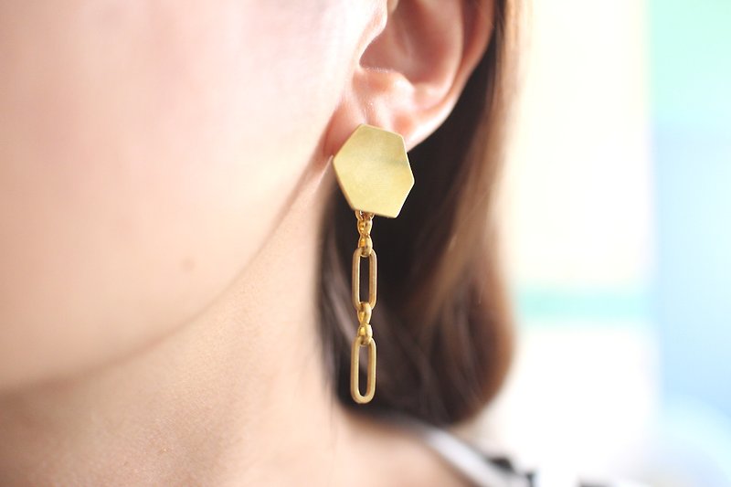 率真-黃銅耳環 - 耳環/耳夾 - 銅/黃銅 金色