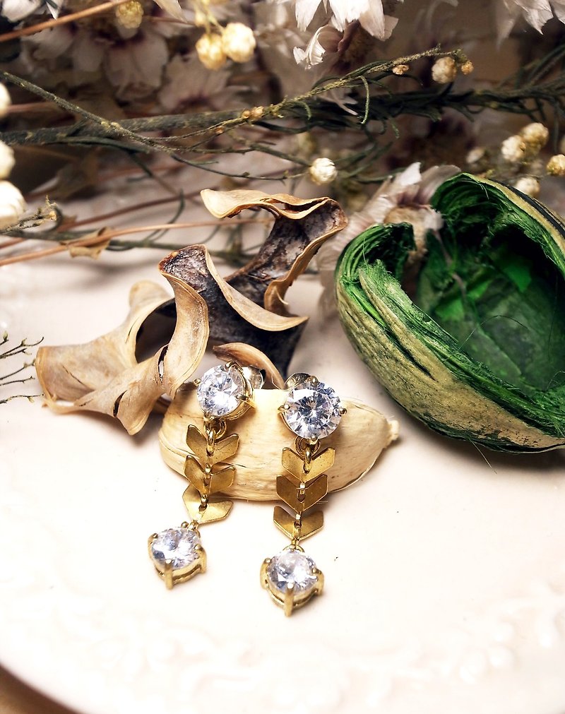 圓氐 記憶約定 金色麥穗鋯石耳環  手工復古黃銅 - 耳環/耳夾 - 寶石 金色