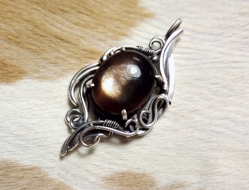 [Sterling silver series] black sun stone design fall - Necklaces - Gemstone Black