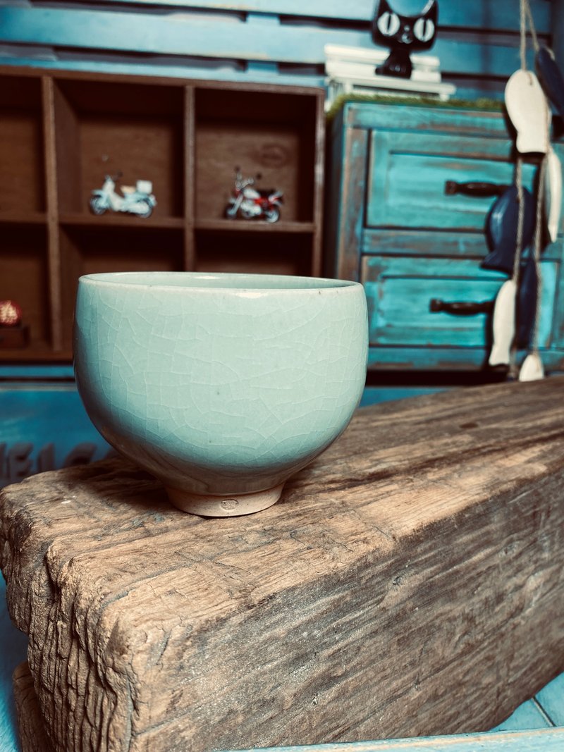 Celadon Cup - ถ้วย - เครื่องลายคราม ขาว