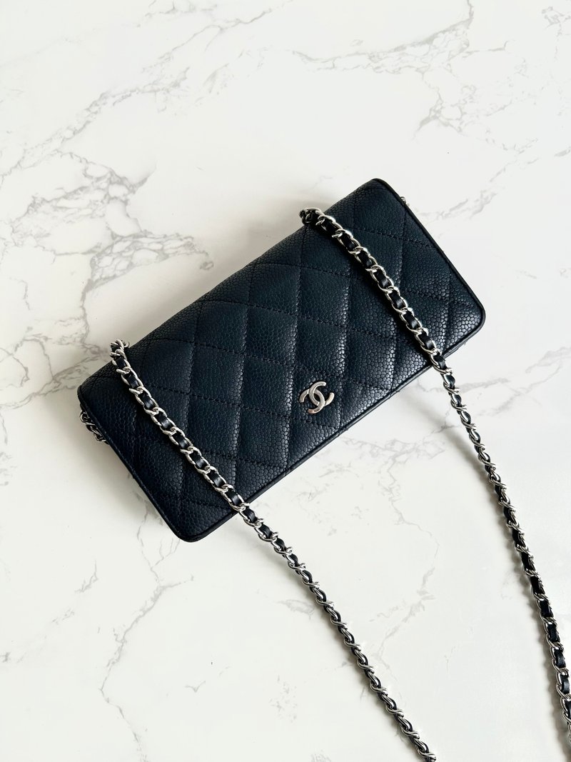 Second-hand Chanel black caviar leather WOC long clip wallet cross-body side shoulder chain handbag - Messenger Bags & Sling Bags - Genuine Leather Black