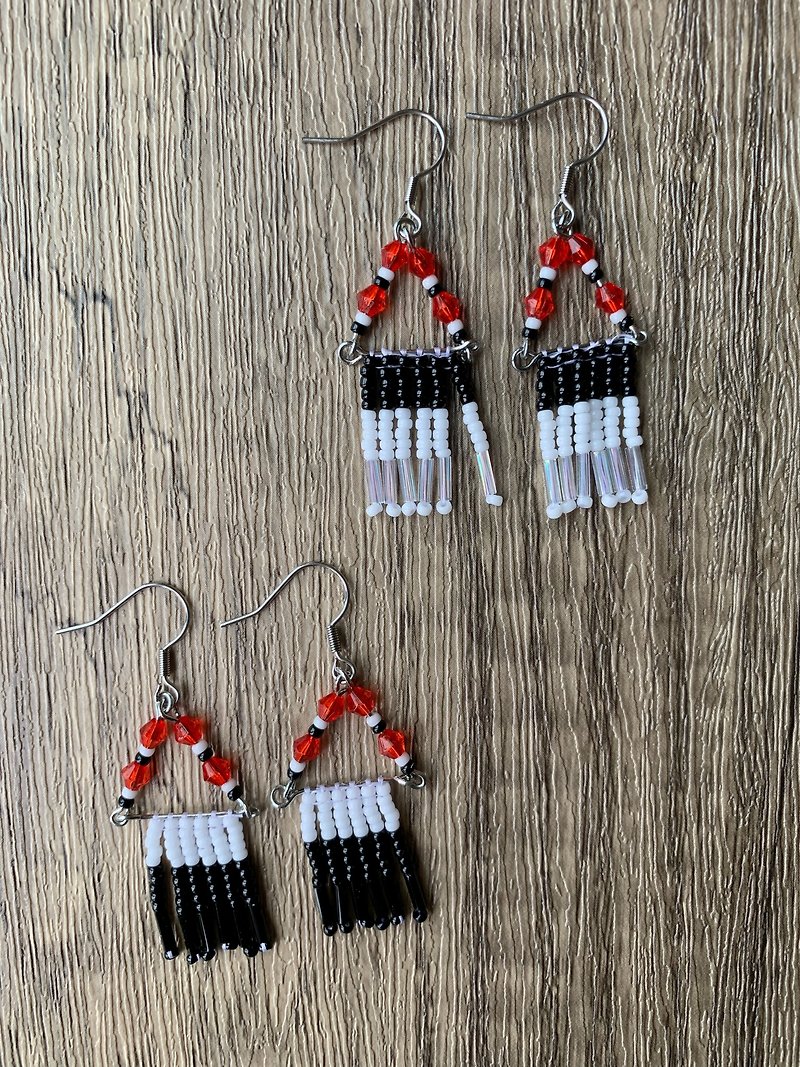 Beaded Earrings/Aboriginal Style Earrings/Saisha Hip Bells - ต่างหู - พลาสติก สีแดง