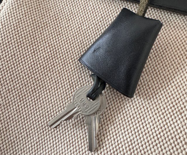 本物 正規品 HERMES エルメス HERBAG ベージュ ブラック 本物 正規品 HERMES エルメス HERBAG ベージュ ブラック
