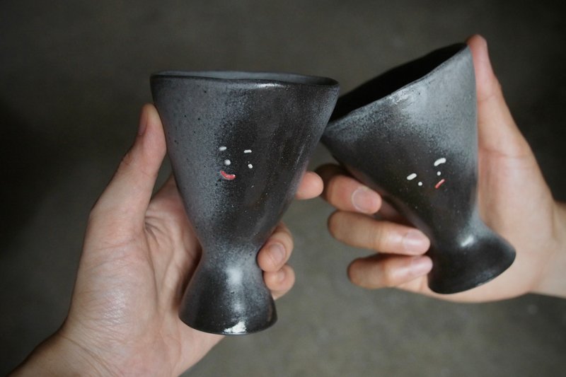 ดินเผา แก้ว สีดำ - Emoji Cup/ Ceramic Goblet/ Pair of Cups