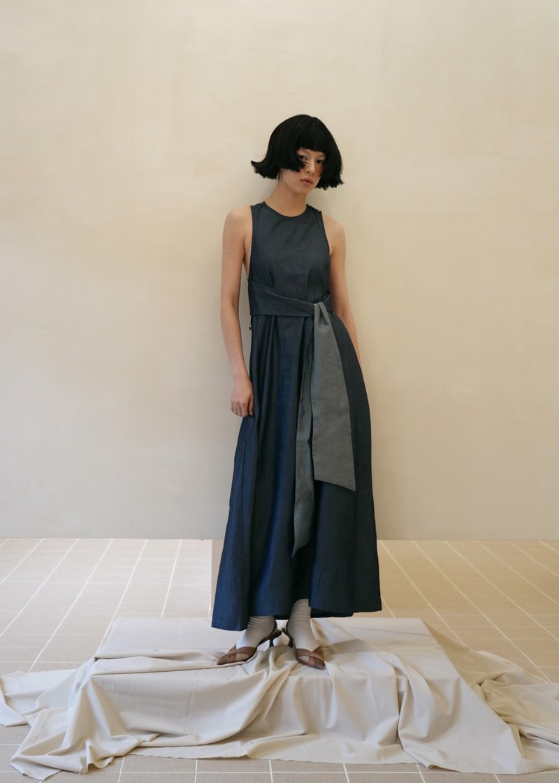 Sleeveless strap dress/midnight blue - ชุดเดรส - เส้นใยสังเคราะห์ สีน้ำเงิน