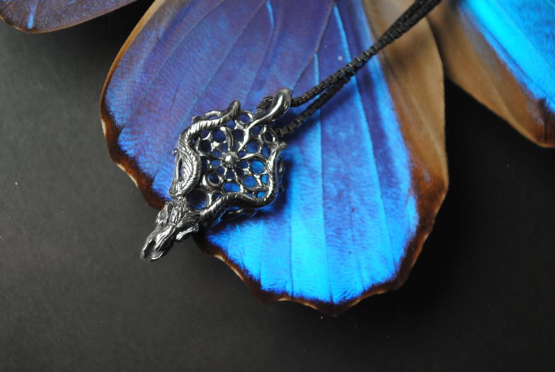 Silver Accessories / Handmade Silver Jewelry / Pendant Only / Collaboration Series / Original Sin / Sloth Dreamcatcher - สร้อยคอ - เงินแท้ สีเงิน