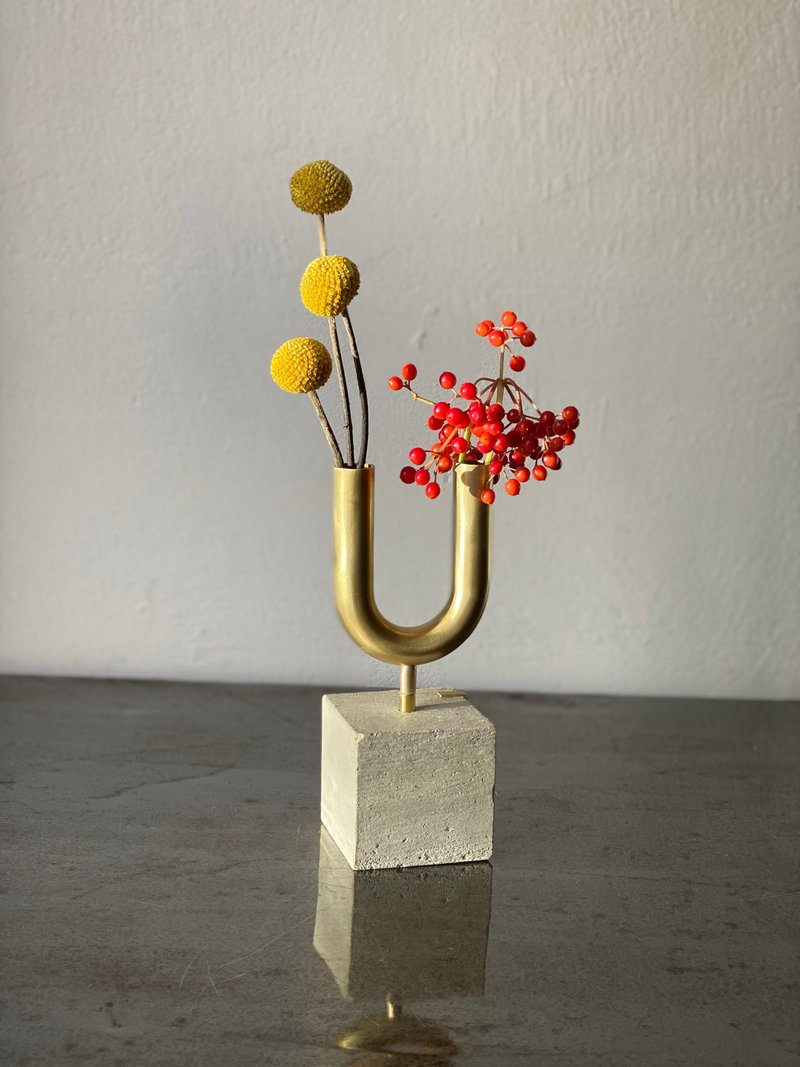 ダブルフラワーベース - 花瓶/花器 - 其他金屬 金色