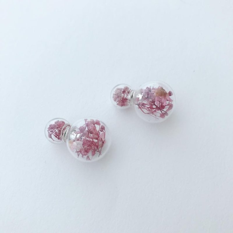 Pink REd  Preserved Flowers Double sides earrings birthday Bridal Shower Bridesmaid Glass Ball - ต่างหู - พืช/ดอกไม้ สีแดง
