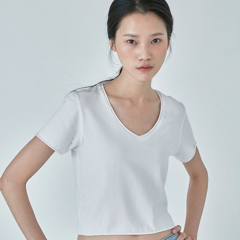 Vivi | V領捲邊短版短袖 (黑白兩色) | CLAP - T 恤 - 棉．麻 白色