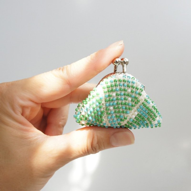 Ba-ba handmade☆seedbeads crochet mini-mini coinpurse (No.483） - 小銭入れ - その他の素材 グリーン