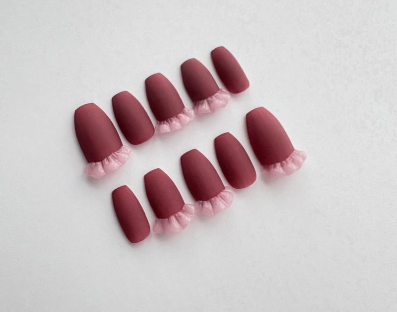 モーブブラウン×コットンピンクのフリルネイル - 其他 - 塑膠 咖啡色