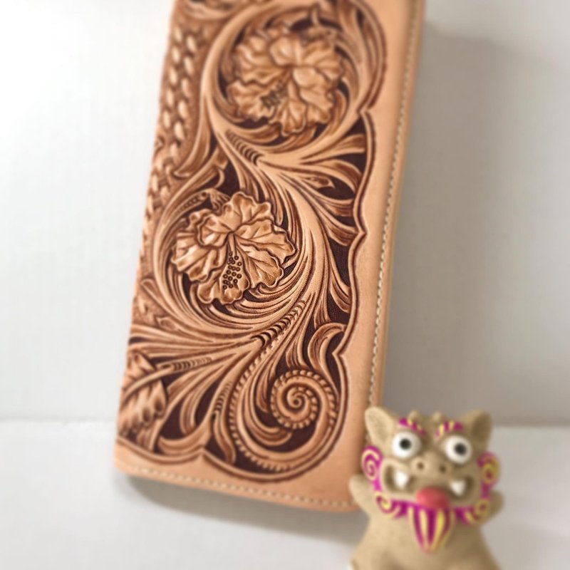 Hibiscus long wallet/leather/leather carving/ - กระเป๋าสตางค์ - หนังแท้ ขาว