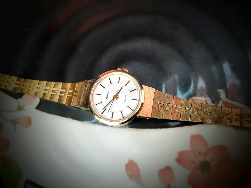 1970s CITIZEN New gold-plated wristband mechanical watch - นาฬิกาผู้หญิง - โลหะ 