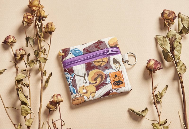 [SuGround. Twilight] Pocket Biscuit Bag - Rolling Squirrel - กระเป๋าสตางค์ - ผ้าฝ้าย/ผ้าลินิน สีกากี