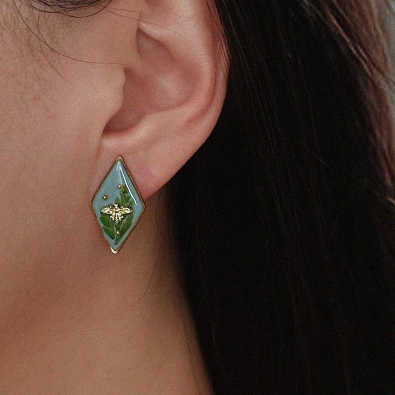 耳環 | Lumen Archive 靈光誌 - 晝 - 耳環/耳夾/耳骨夾 - 樹脂 藍色