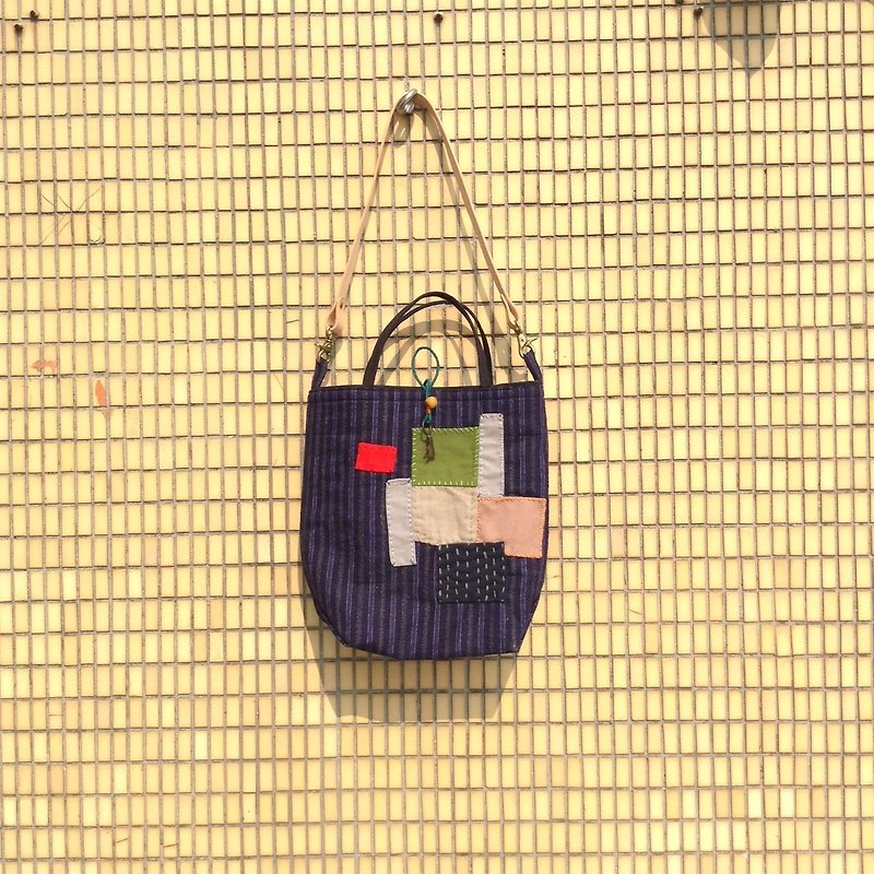 Ancient cloth patchwork portable shoulder bag dual-use Japanese old key attached (M) - กระเป๋าแมสเซนเจอร์ - ผ้าฝ้าย/ผ้าลินิน หลากหลายสี