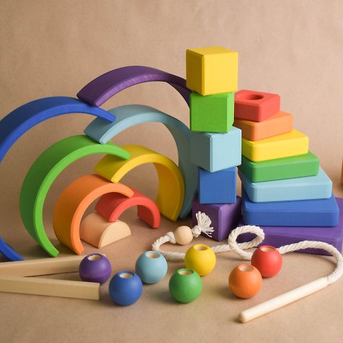 Wooden Educational Toy Wooden Montessori Baby Toys Set Rainbow: Blocks, Rainbow, Lacing, Ring Stacker