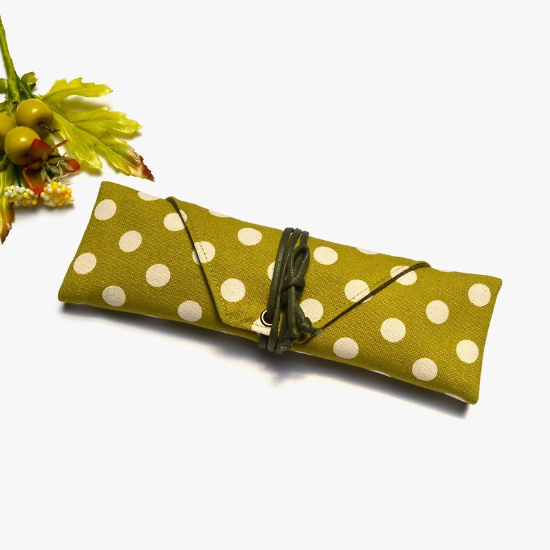Mustard green with white polka dots Cutlery bag / Pen storage bag simple canvas - Storage - Cotton & Hemp Green