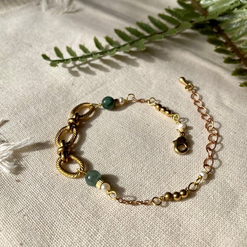 Laolin Groceries | Emerald Ribbed Bronze Circle Bracelet - สร้อยข้อมือ - ทองแดงทองเหลือง สีทอง