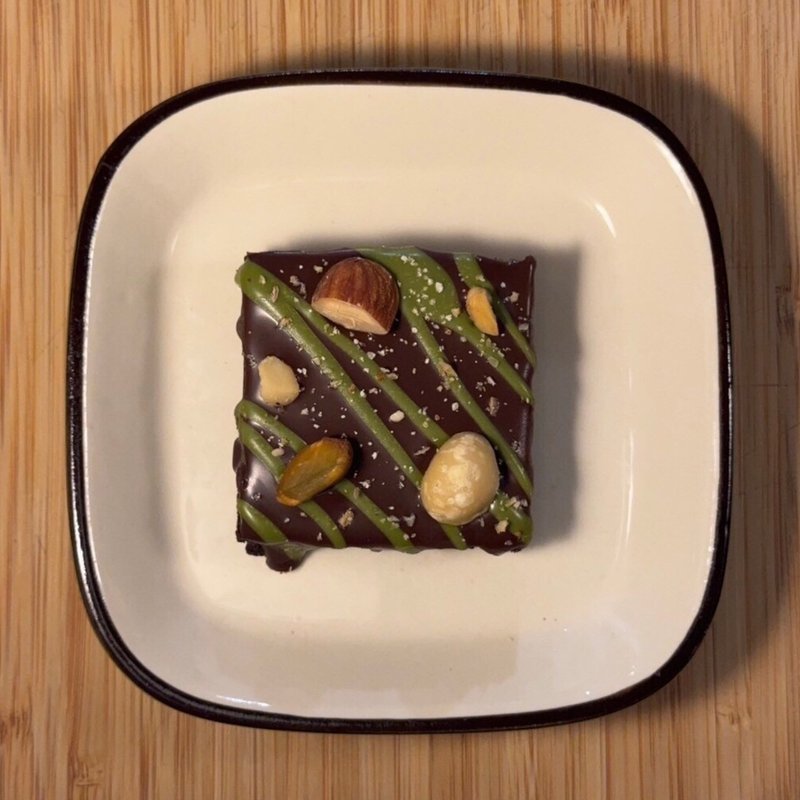 Matcha Forest Black Bear Brownie - เค้กและของหวาน - อาหารสด หลากหลายสี