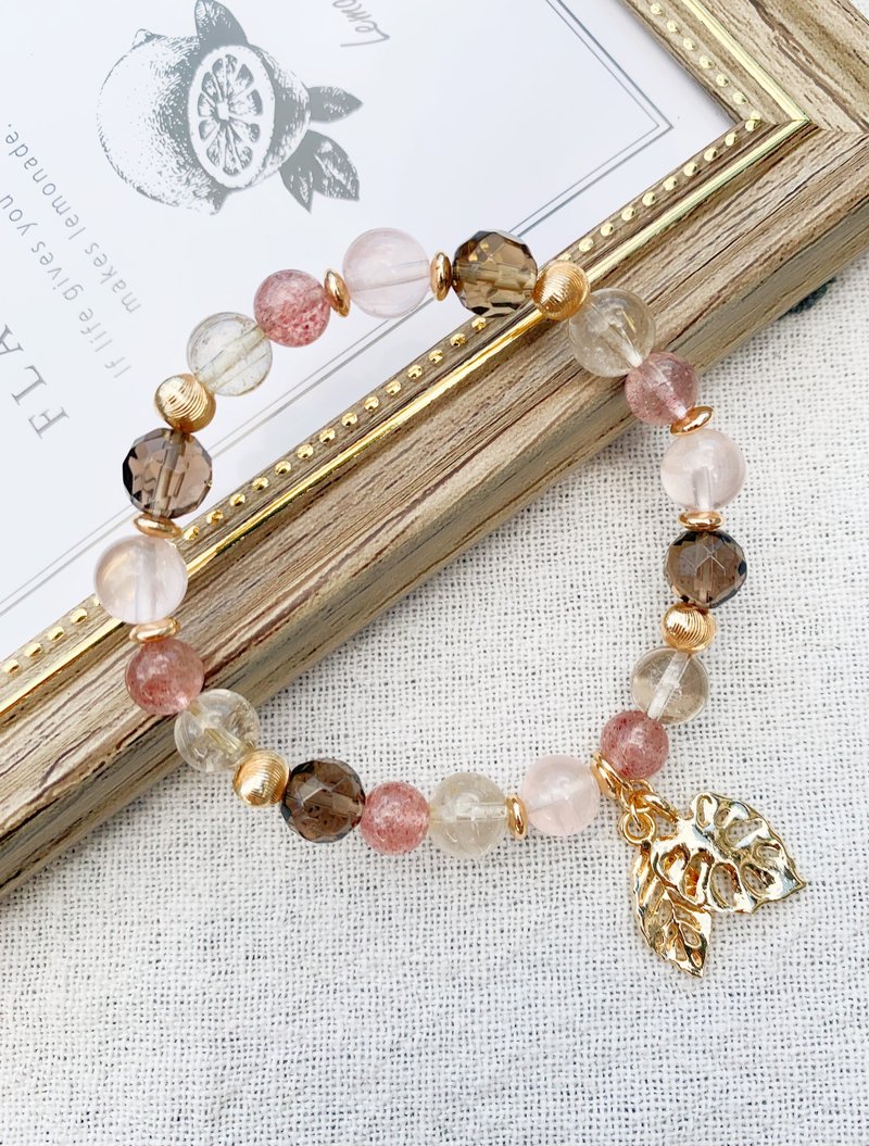 Ice crystal star powder crystal/rice gold/strawberry crystal/tea crystal hand-made design energy crystal bracelet - Bracelets - Crystal 