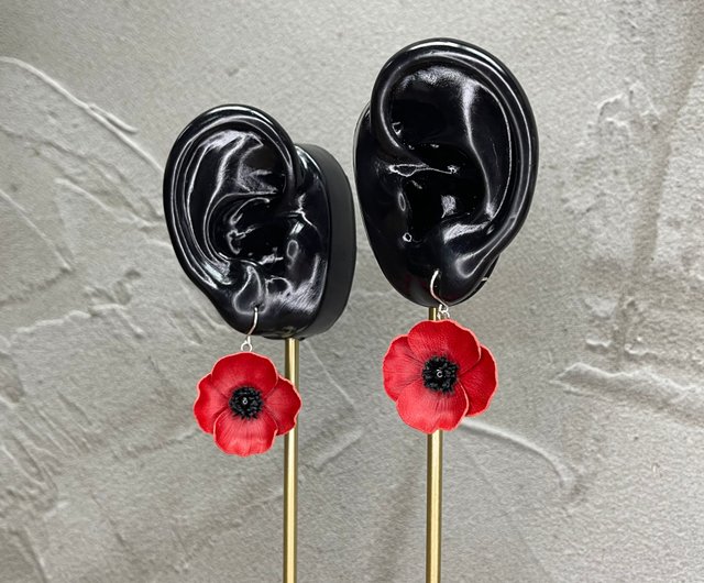 オリーブさま売約済み フックピアス〈Bouquet・ロウバイ・盛り