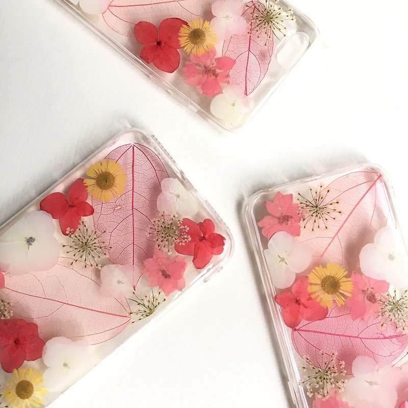 pinky::可愛粉紅乾燥花壓花手機殼 - 手機殼/手機套 - 植物．花 粉紅色