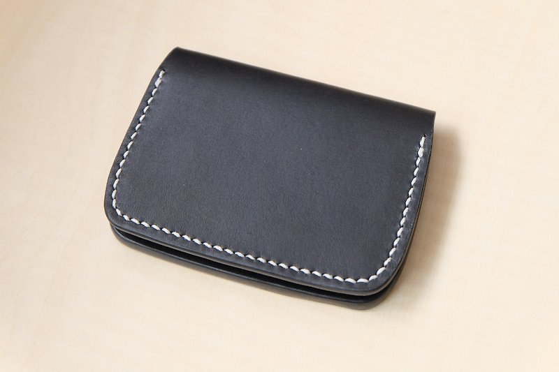 Hand-stitched leather card holster/card holder/business card holder Italian vegetable tanned leather - ที่ใส่บัตรคล้องคอ - หนังแท้ สีดำ