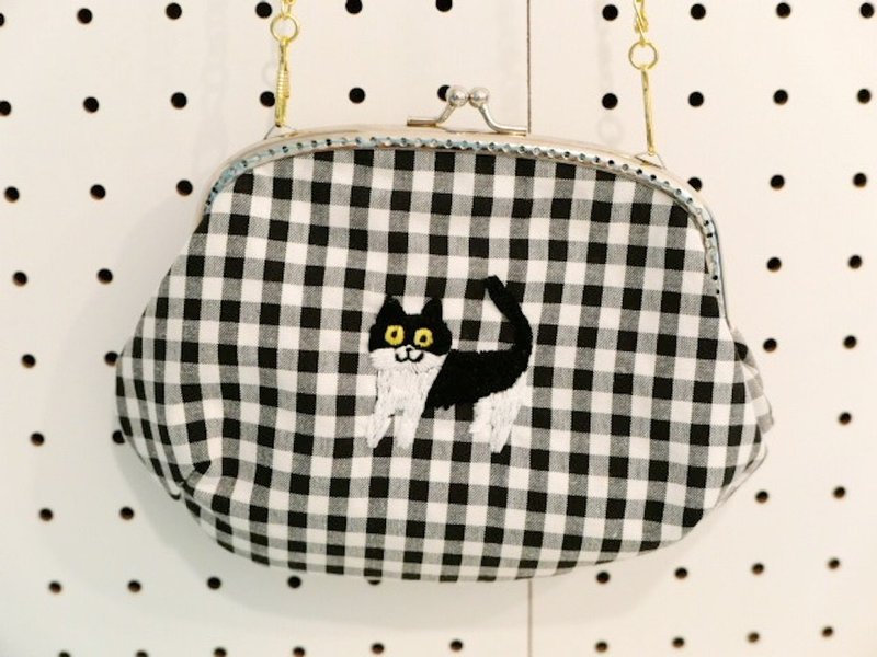 刺繍のギンガムがま口ショルダー 猫 - 側背包/斜背包 - 棉．麻 黑色