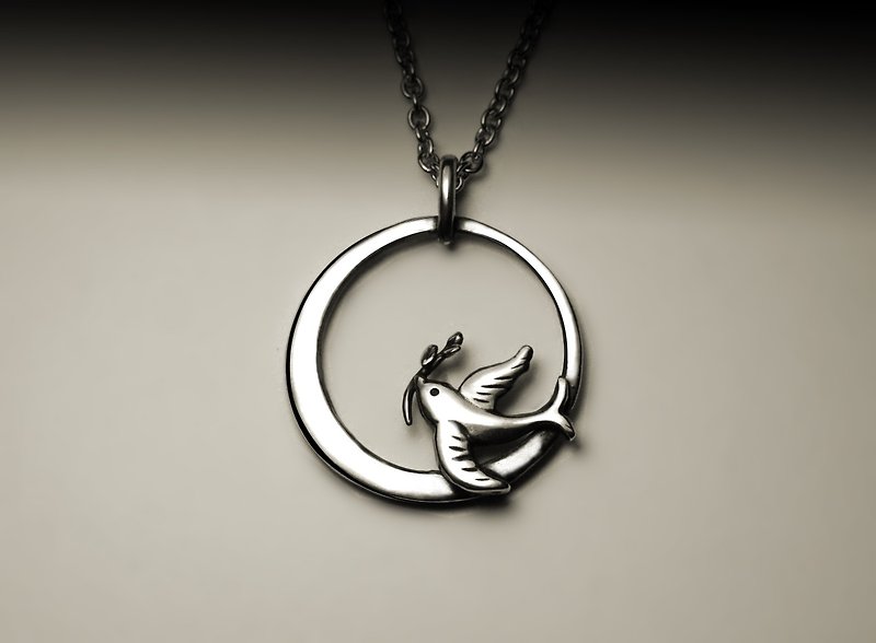 Swallow Flying to the Moon Necklace - สร้อยคอ - โลหะ สีเงิน