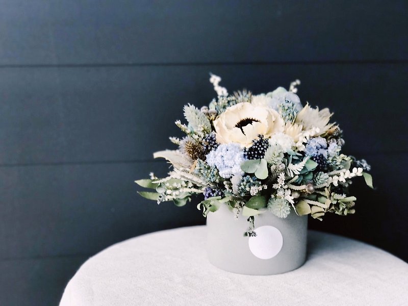 Flower Design!【God of Messenger-Hermes】Dry flower table flower opening pot flower decoration - Dried Flowers & Bouquets - Plants & Flowers Blue