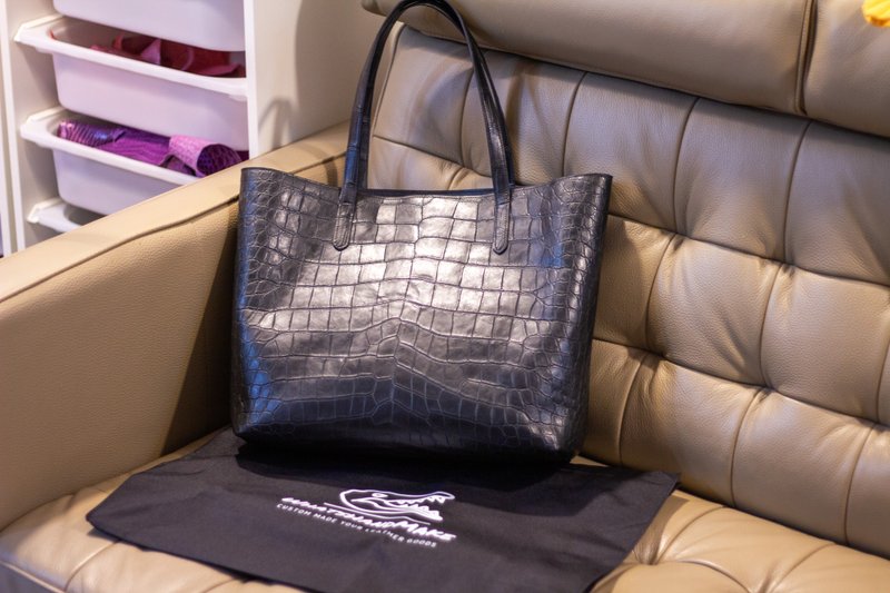 鱷魚皮tote bag法國用料香港手工 - 手提包/手提袋 - 其他材質 黑色