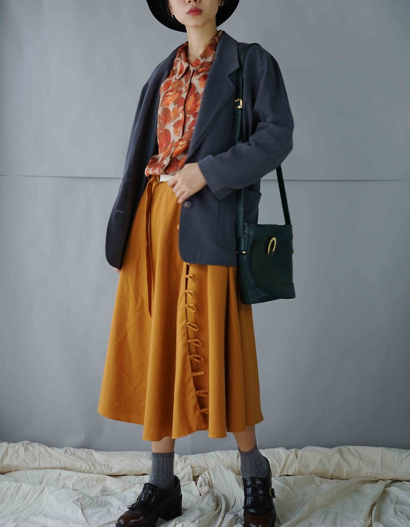 Design hand made - autumn Italian mustard asymmetric skirt - กระโปรง - เส้นใยสังเคราะห์ สีส้ม
