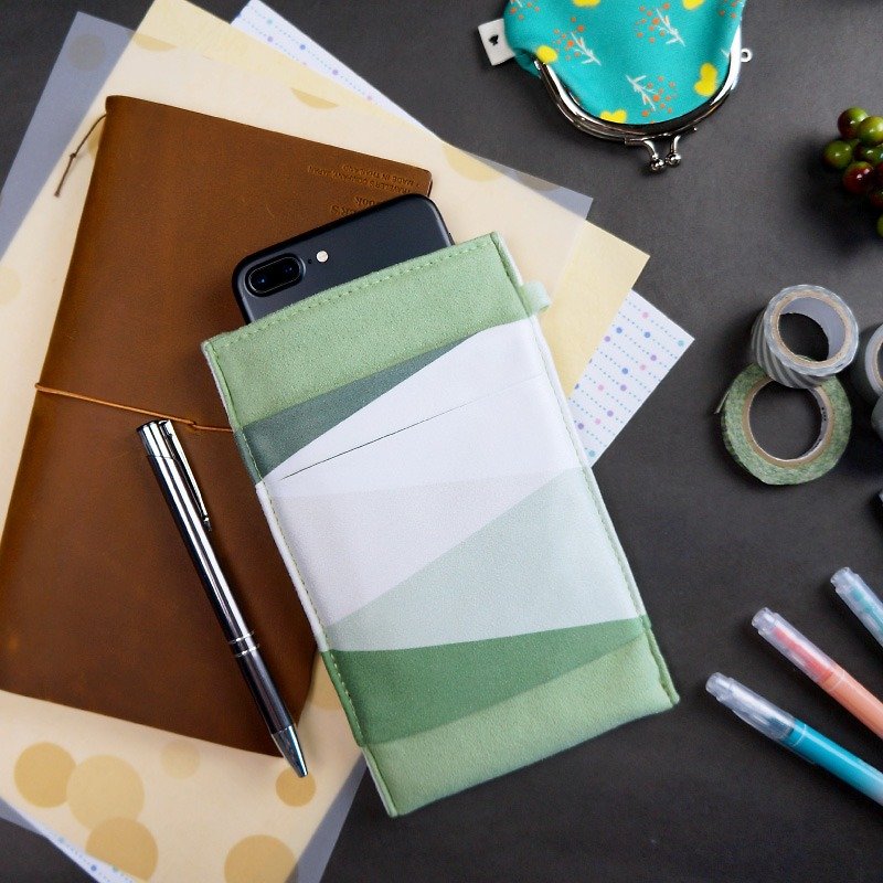 GEOMETRY【COBALT GREEN】OM CLEANING-FIBER CELL PHONE POUCH SUMMER-LIMITED - Phone Cases - Other Man-Made Fibers Green
