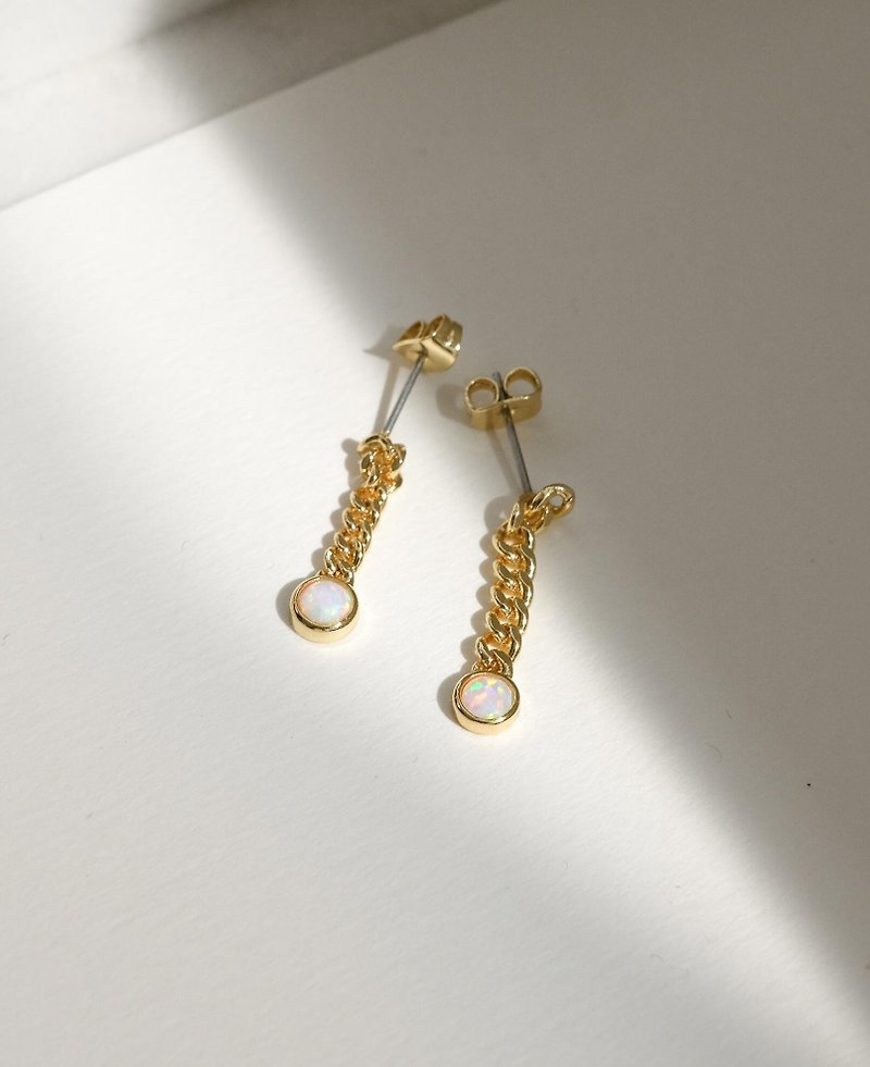 Ava Opal Chain Drop Earrings - ต่างหู - เครื่องประดับ สีทอง