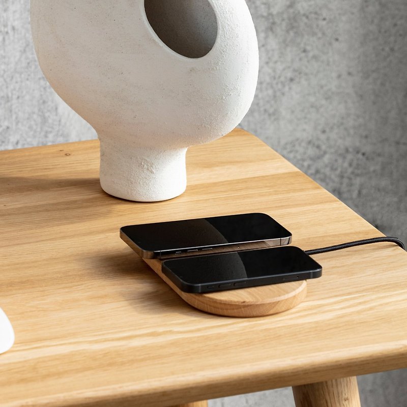 二合一無線充電器 iPhone實木無線充電器 QI無線充電盤 生日禮物 - 行動電源/充電線 - 木頭 咖啡色