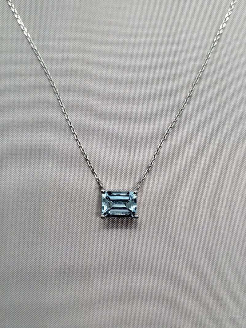 Ethical Aquamarine Emerald Cut Necklace - Platinum - สร้อยคอ - เครื่องเพชรพลอย สีน้ำเงิน