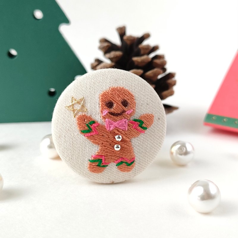 Christmas Gingerbread Man Cookie Embroidery Brooch - Brooches - Cotton & Hemp Brown