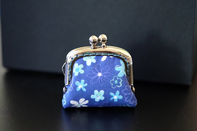 CaCa Crafts | [Flower and Flower World] Mini square and tuyere gold bag - Coin Purses - Cotton & Hemp Blue