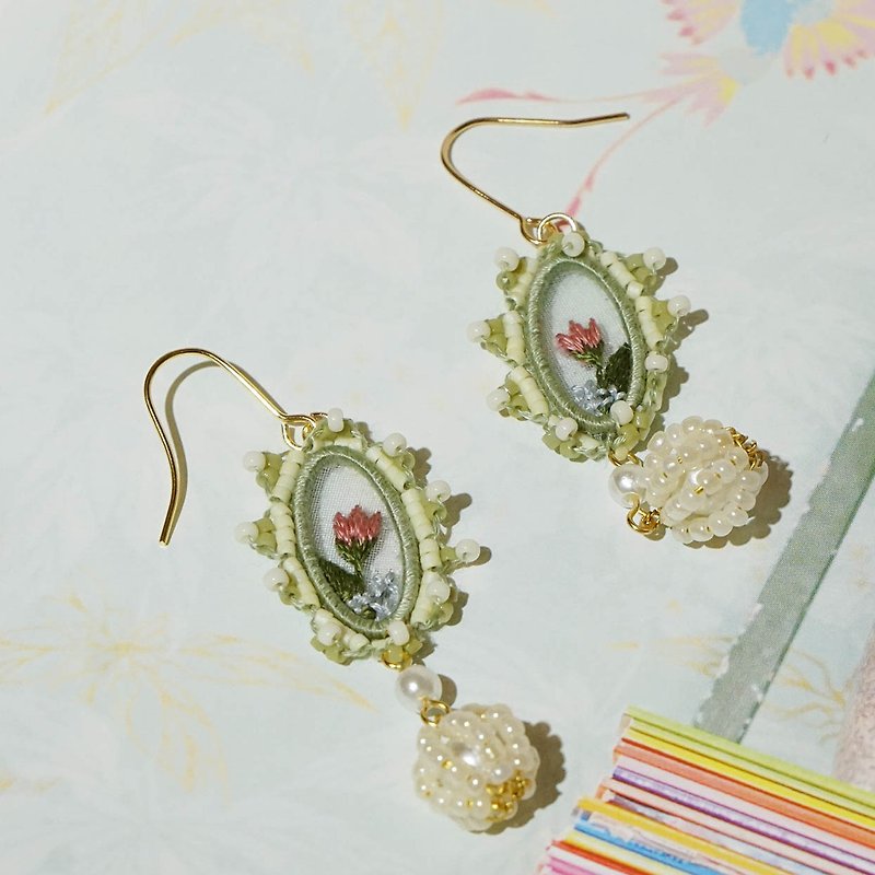 Lu Lita original design embroidered beaded earrings tulip embroidered earrings can be customized ear hooks - Earrings & Clip-ons - Thread 