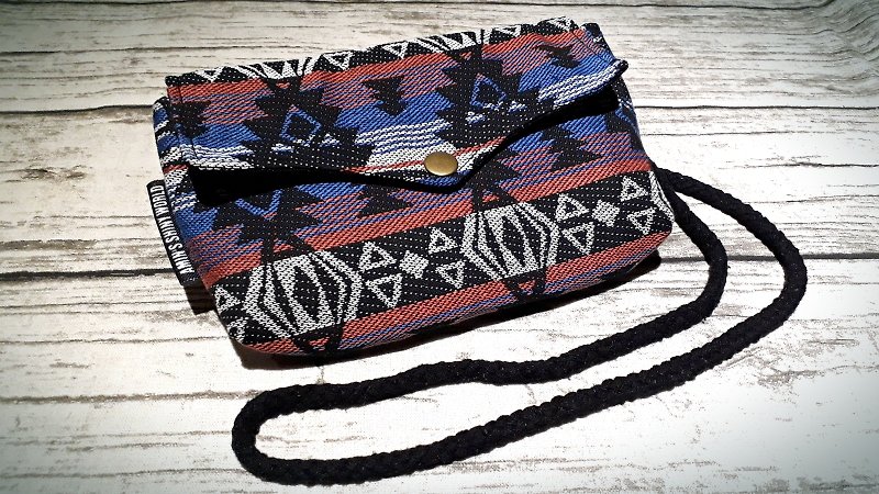 AMIN'S SHINY WORLD Handmade Nordic totem ethnic jacquard seagull cover copper shoulder bag - กระเป๋าแมสเซนเจอร์ - ผ้าฝ้าย/ผ้าลินิน หลากหลายสี