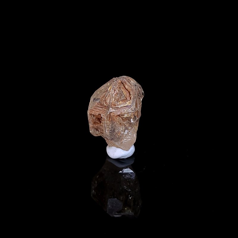 【紅泥骸骨】- 730 - 其他 - 水晶 黑色
