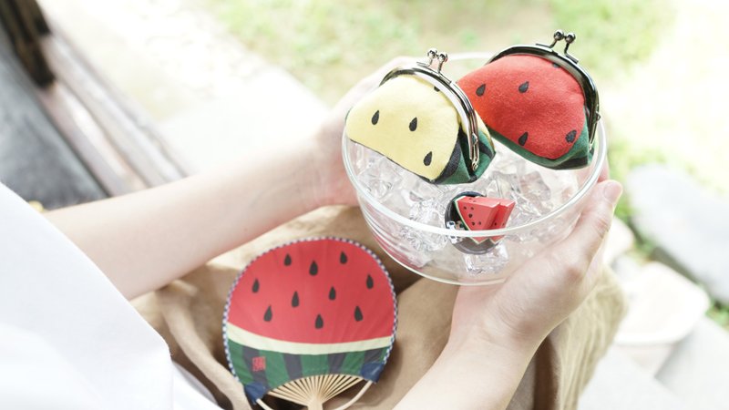 Summer scenery articles - cool summer watermelon small mouth gold bag - กระเป๋าใส่เหรียญ - ผ้าฝ้าย/ผ้าลินิน 