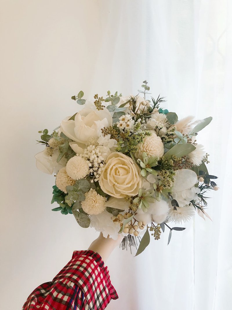 永生花 永生玫瑰 乾燥花 白綠色捧花 新娘捧花 婚禮 伴娘禮 胸花 - 乾燥花/永生花 - 植物．花 白色