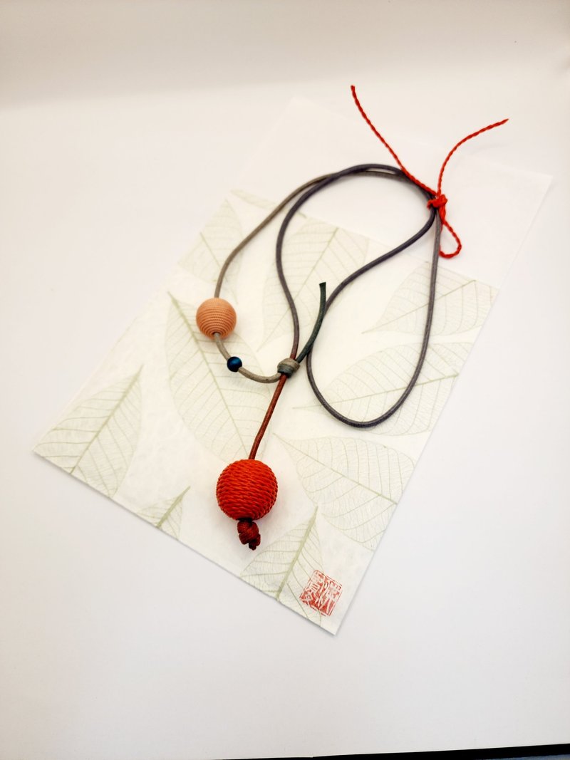 HONG HYUN-JEONG HANJI CRAFT STUDIO Jiseung Necklace - 項鍊 - 其他材質 卡其色